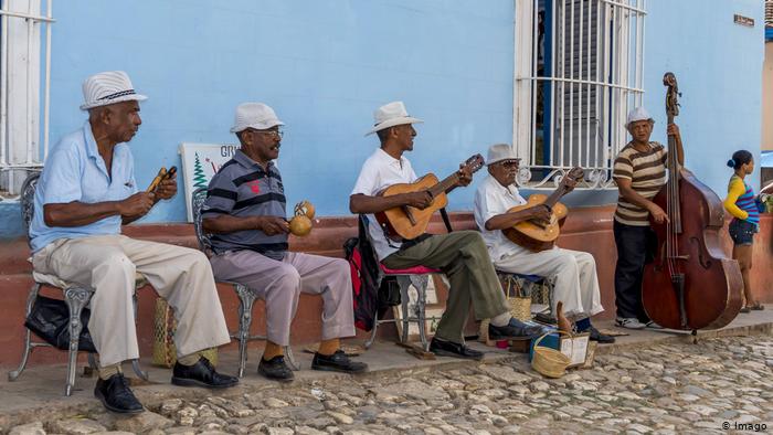 Music from Rua de Cuba (Imago)