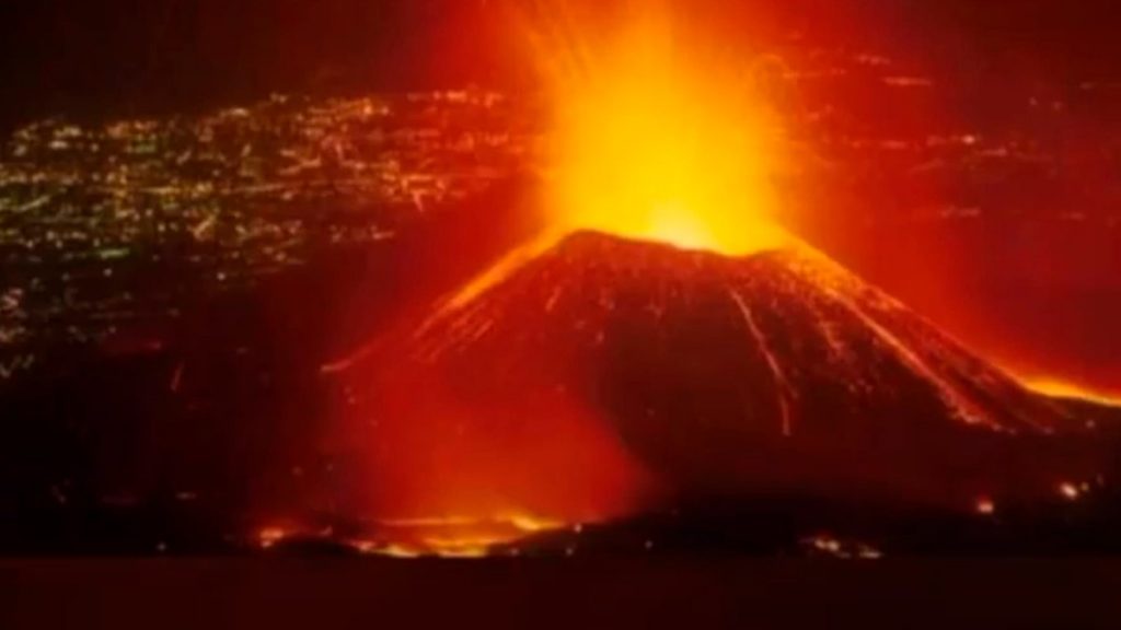 Lørdag kveld våknet vulkanen Nyiragongo til live og innbyggerne i byen Goma har blitt bedt om å evakuere.