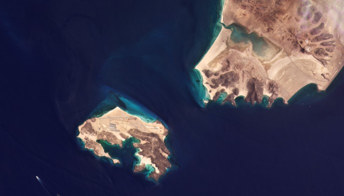 Strategically important: the island is located a few kilometers south of the southernmost point in Yemen, and it is located in the strategically important Bab al-Mandab Strait, where the Red Sea meets the Gulf of Aden.  Photo: AP / NTB