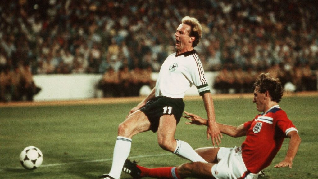 Germany and England 1982: Seasonal loud voices from Baderborn