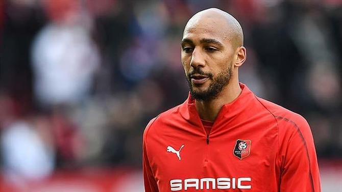 A BOLA - was a businessman in Seixal negotiating with Nzonzi (Benfica)