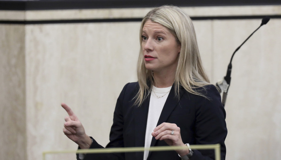 No Evidence: Defense attorney Alicia Goode claims the prosecution has no DNA evidence.  Here she is during the opening argument in the trial against the accused on Tuesday, July 20, 2020. Photo: Tracy Glantz/State via Associated Press