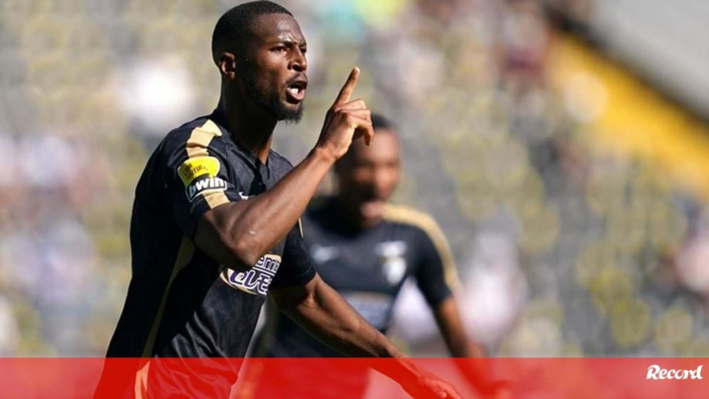Peto announces his intention to leave and appeals to Portimonense - Portimonense