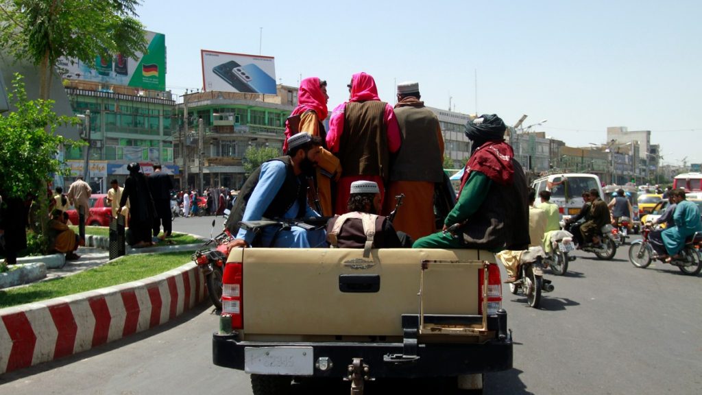 Taliban-krigere i Herat, som de tok kontroll over torsdag 12. august. Tidlig søndag morgen tok de over Jalalabad etter forhandlinger.