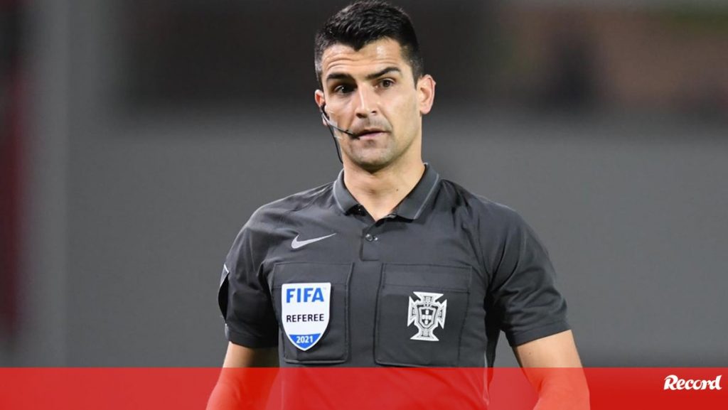 There are now referees for all matches of the first round of Liga Bwin - Liga Bwin