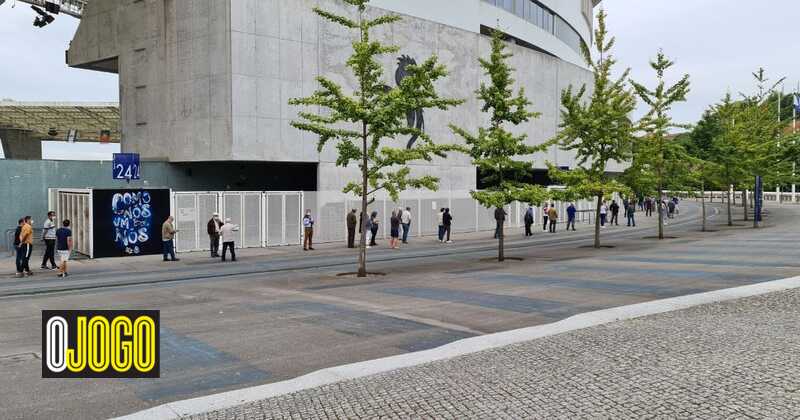 There is a queue in Dragão to buy FC Porto-Belenenses tickets