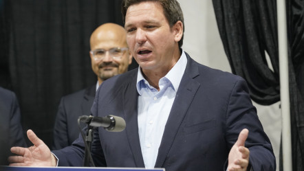 A Florida court ruled last week that Florida Republican Governor Ron DeSantis has no authority to ban school attendance in schools.  However, school boards that have issued restraining orders are penalized.  Photo: Marta Lavandier/AP/NTB