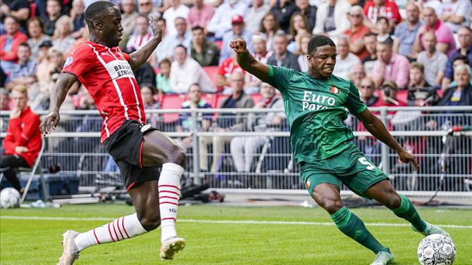 Ball - Feyenoord destroys PSV Eindhoven (Netherlands)