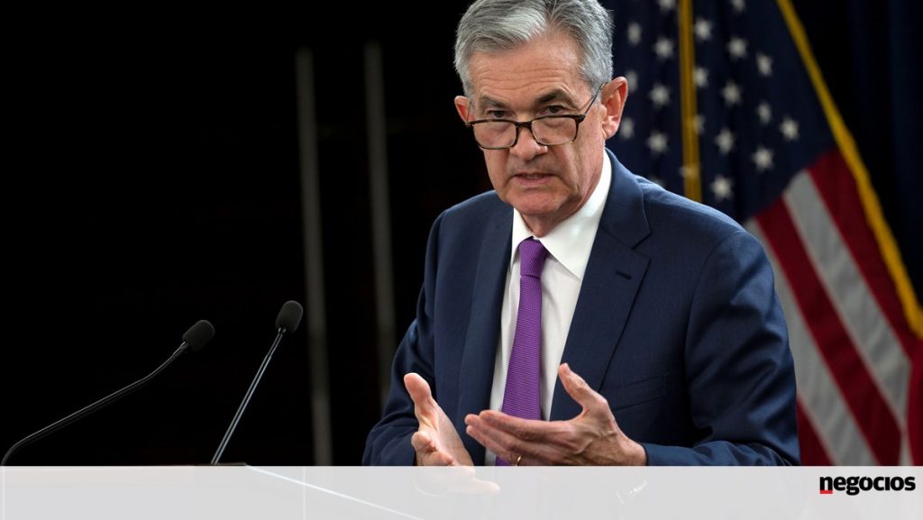 Federal Reserve maintains interest rates and signals stimulus withdrawal soon - monetary policy