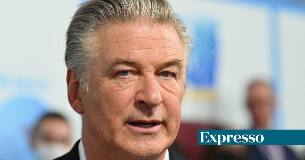 Police conclude that Alec Baldwin fired a lead shot - and charges against the actor are not ruled out