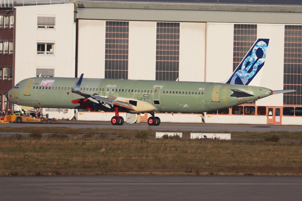 Boeing Fair, the first long-range Airbus A321 leaf plant