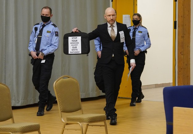 Anders Behring Breivik at Sąd / OLE BERG-RUSTEN / PAP / EPA