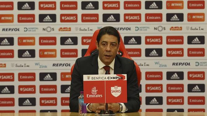 Ball - Reactions to the Rui Costa interview: praise and criticism without 10 (Benfica)