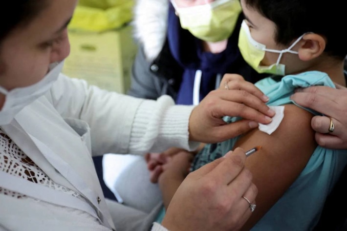 CNBB, Comissão Arns, ABI, OAB e Ciência formam frente pela vacinação de crianças e contra o ‘circo da insensatez’