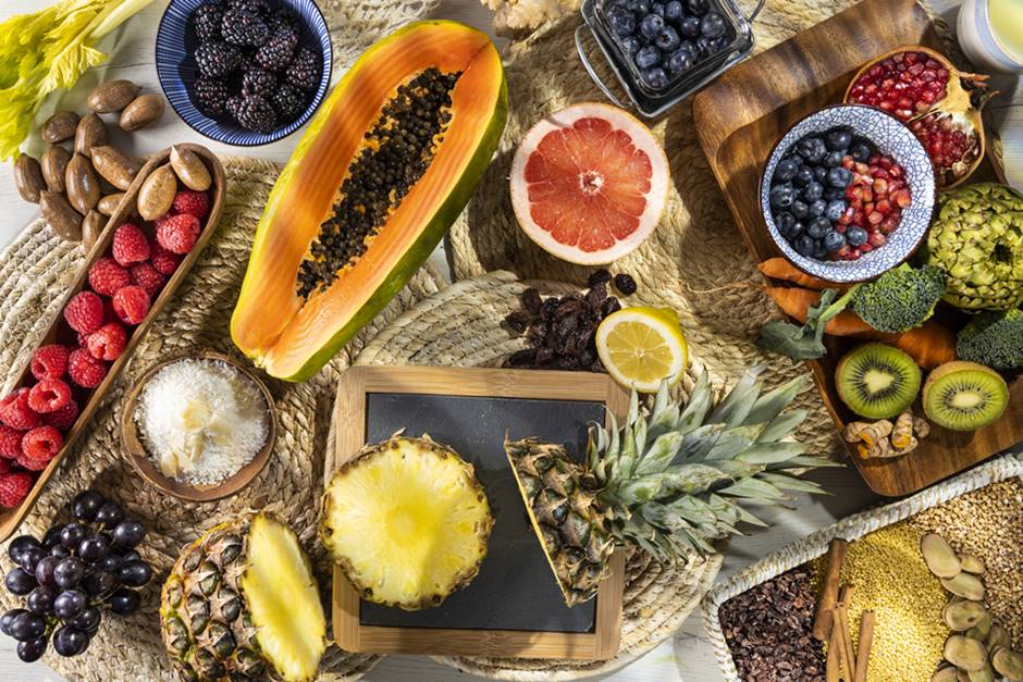 Find out why you should keep eating fruit on a low carb diet