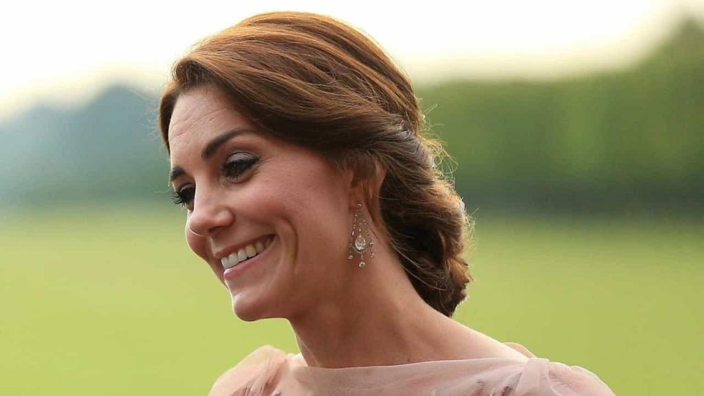 Kate Middleton.  Royal birthday messages and new images