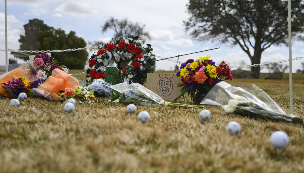 Soro: A memorial to students and coach associated with the Southwest University golf team who died in a car crash on Tuesday.  Photo: Ellie Hartmann / NTB