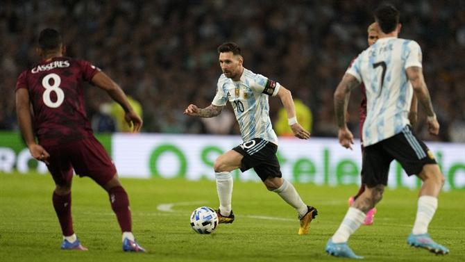 Ball - Otamendi and Di Maria's goal in Argentina's victory (video) (World Cup 2022)