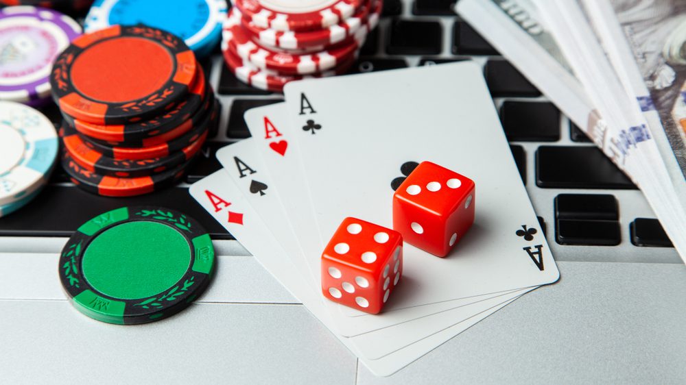 10 Things You Have In Common With gamble