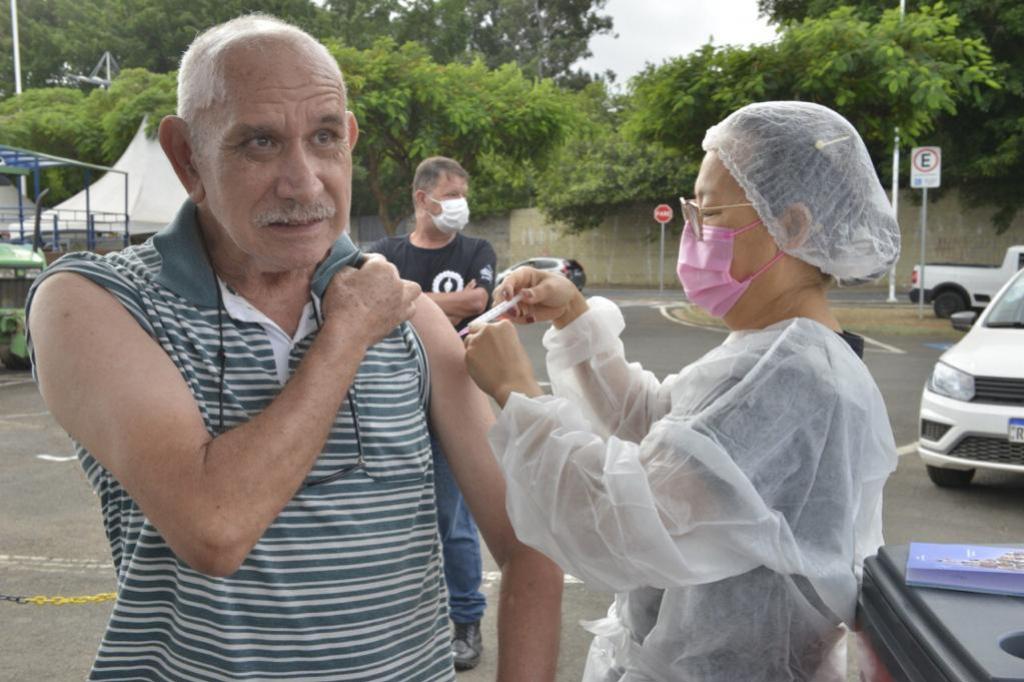 Indaiatuba Health Department vaccinated 2,545 people on "D-Day" for influenza vaccination