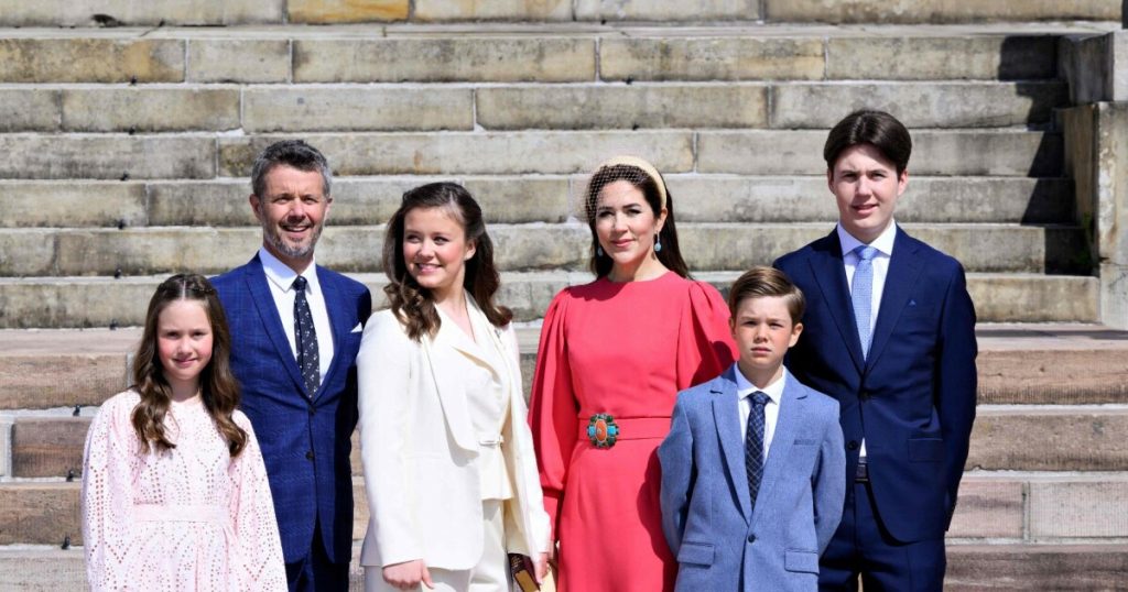 The Danish Royal Family: - That's why they share these photos