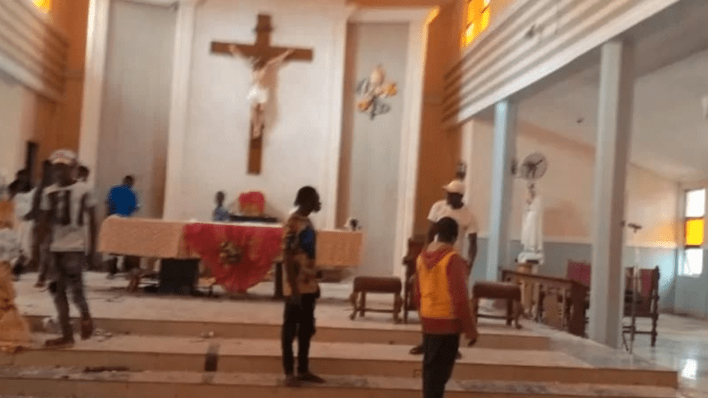 At least 50 people killed in church attack in Nigeria - VG
