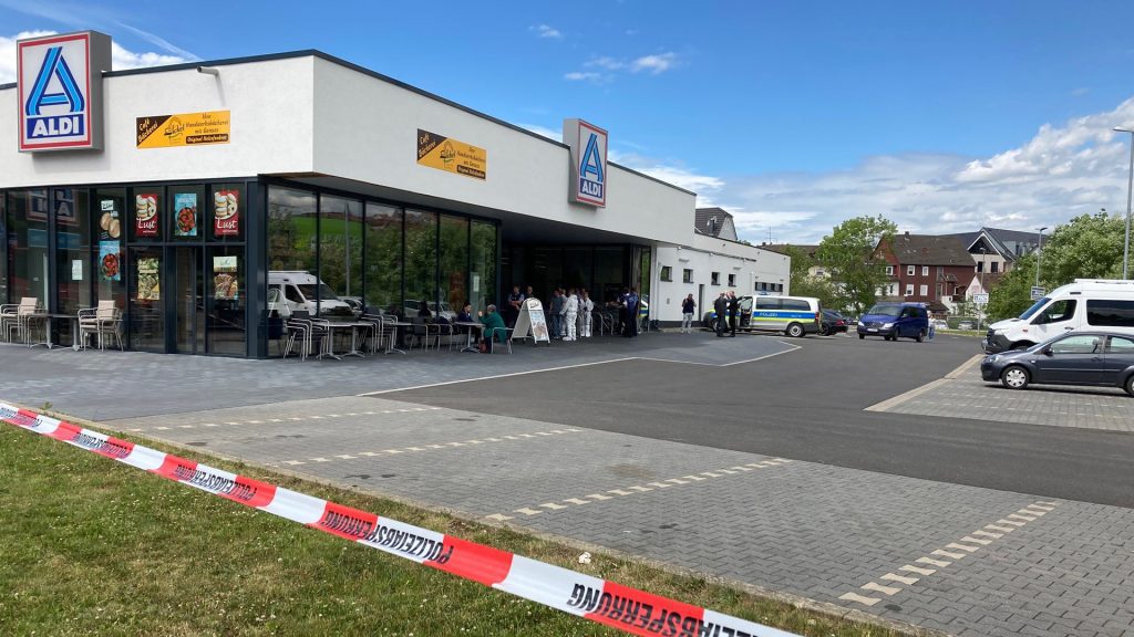 Schwalmstadt-Treysa: Two killed in supermarket shooting