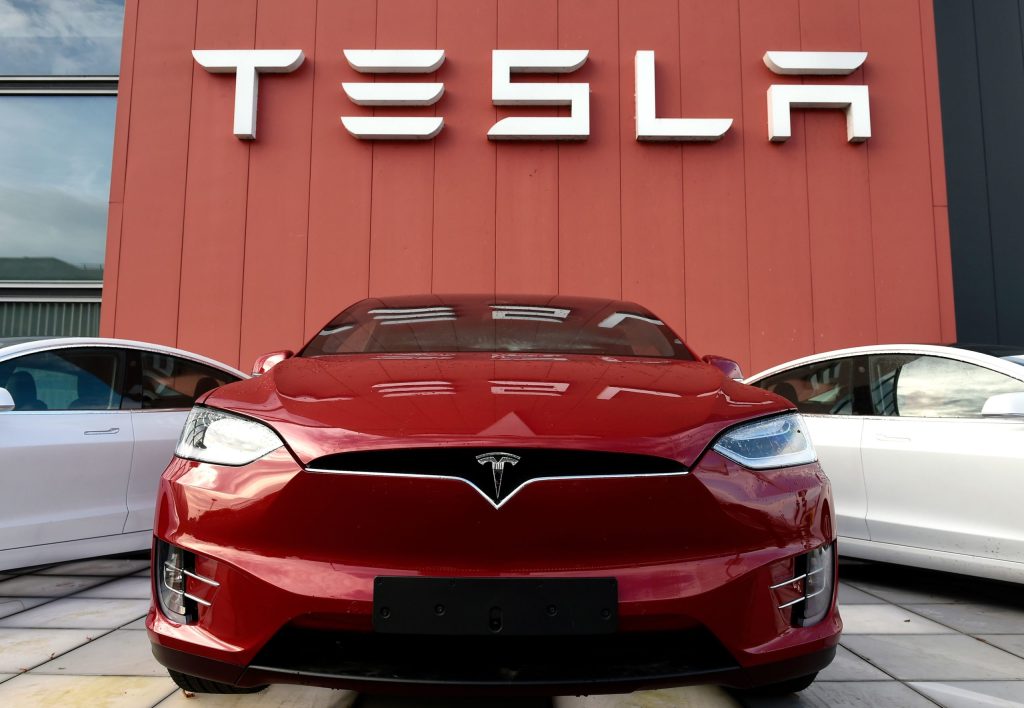 The United States with more than 750 complaints of sudden stops on the road in Tesla cars