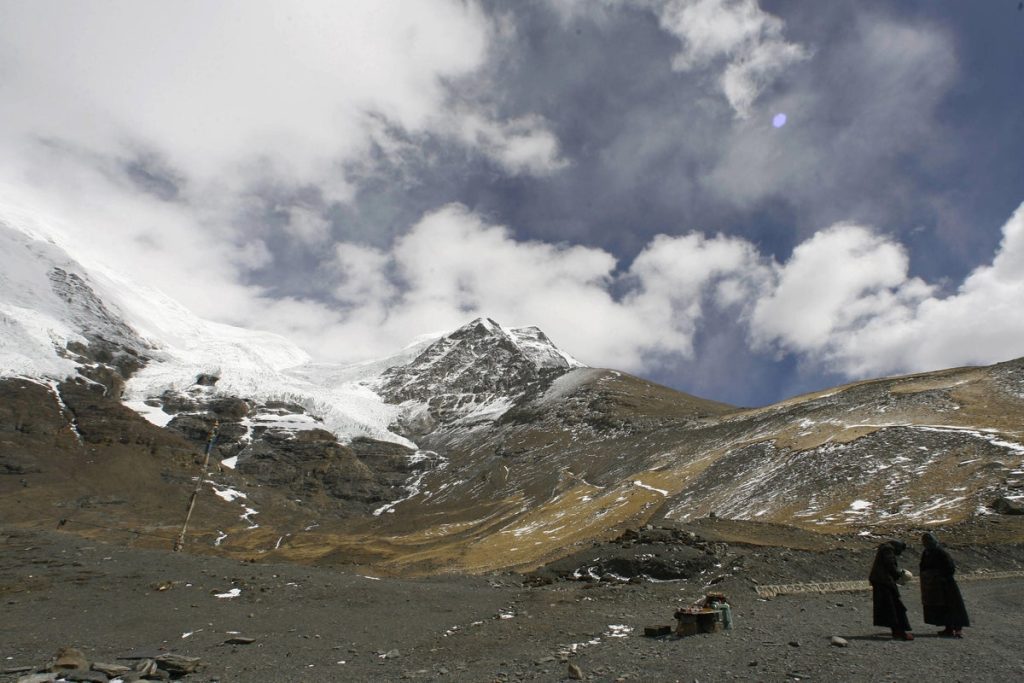 Nearly 1,000 new microbes unknown to science have been found trapped in Tibetan glaciers