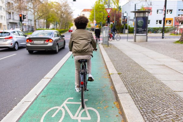 Why don't we forget how to ride a bike according to science?
