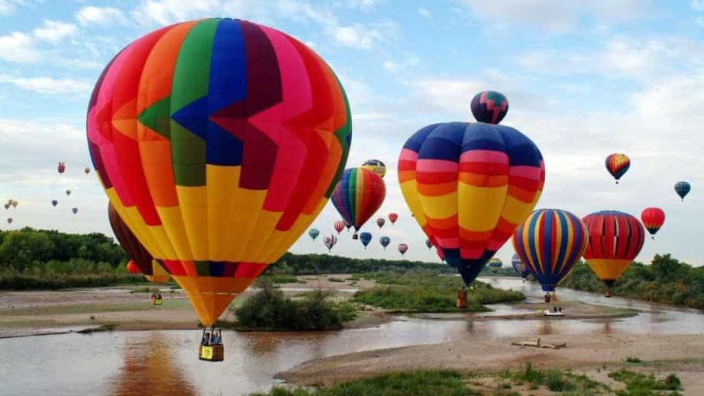 International Hot Air Balloon Festival for the first time in Oeiras