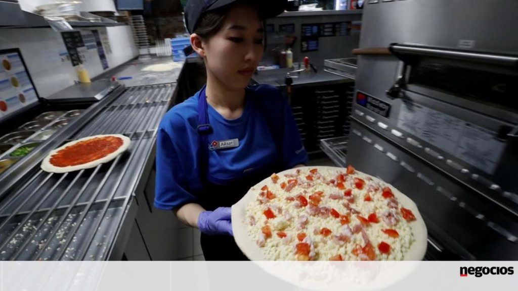 Traditional pizza kicks out fast food from Domino's in Italy - companies