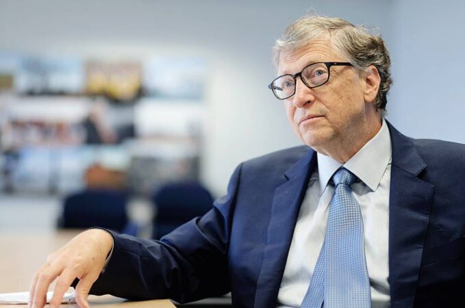 Bill Gates continues to buy farmland.  Does the billionaire expect a food crisis?  Executive summary
