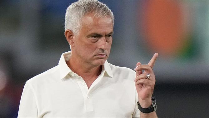 The ball - Mourinho is satisfied with the victory but leaves warnings to the team (Roma).
