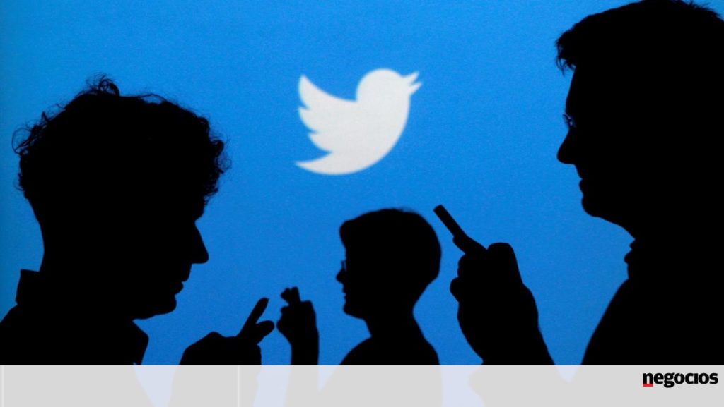 Twitter contributors agree to sell and hold fee