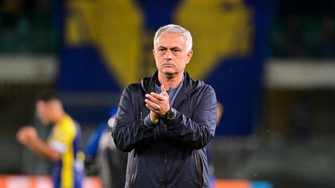 Ball - Jose Mourinho talks about his "younger brother" and vents: "We're already used to it..." (Roma)