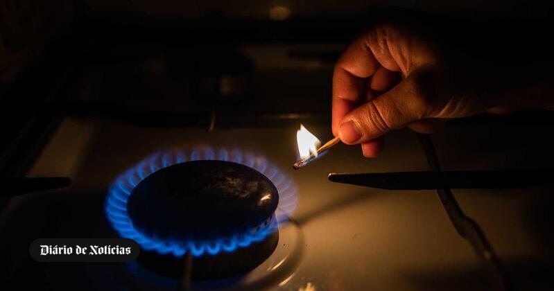 Electricity and gas prices for families will rise this Saturday
