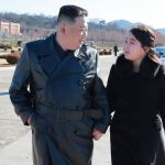 North Korean leader Kim Jong Un shows off his daughter – NRK Urix – Foreign news and documentaries
