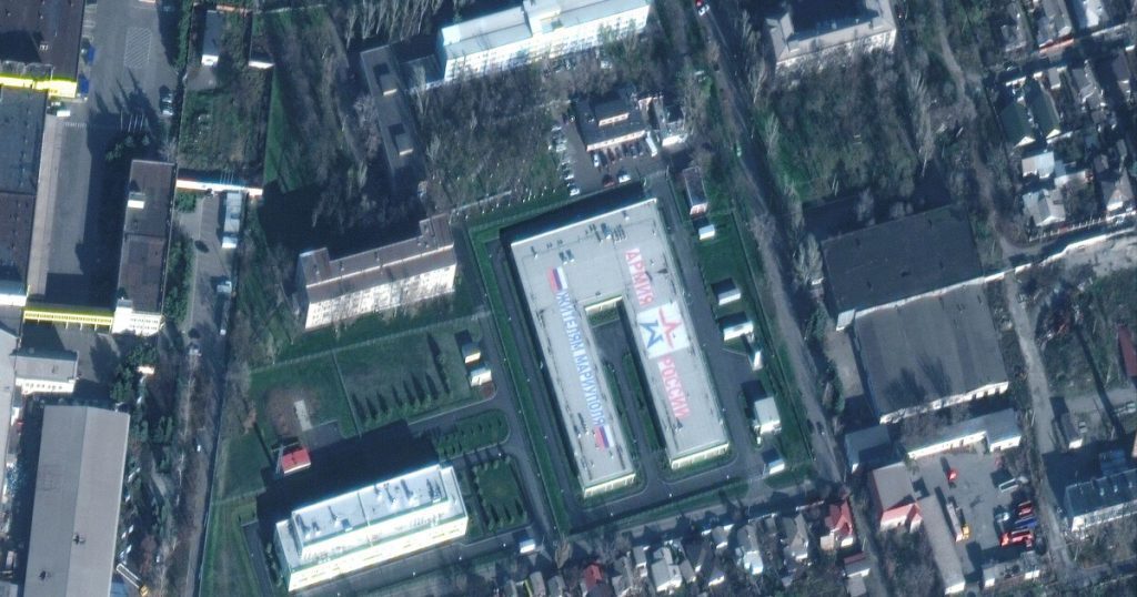 New satellite images: - Russia is building a military base in Mariupol