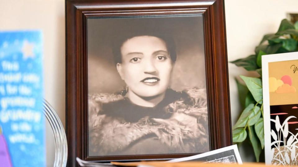 Portrait frame with a photo of Henrietta Lacks